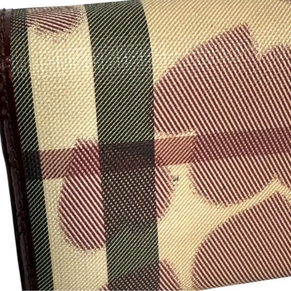 BURBERRY Supernova Heart Check Wallet Berry Red - Picture 6 of 8